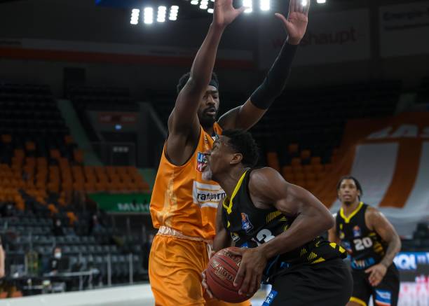 笑容成为镜 笑容成为镜