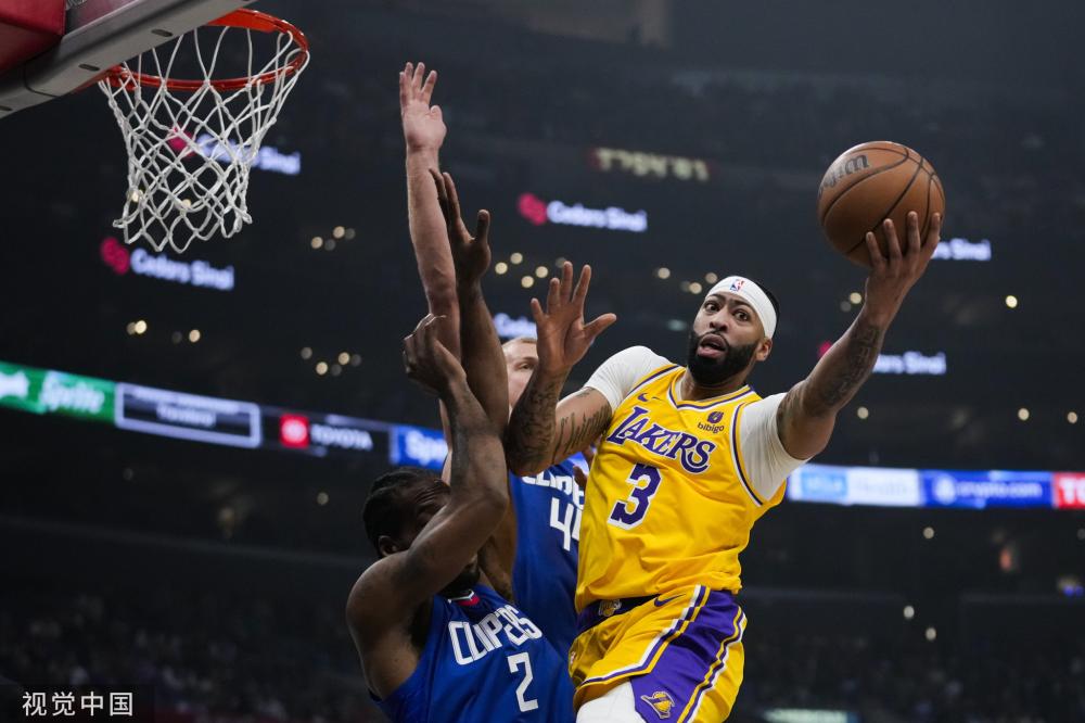 赛事中脱颖 赛事中脱颖